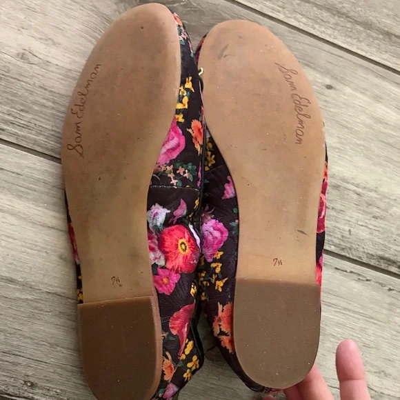 Sam Edelman Women's Floral Flats - Black and Pink - Picture 2 of 2